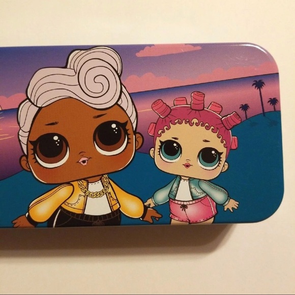LOL SURPRISE DOLLS ACCESSORIES TIN BOX - Picture 5 of 5